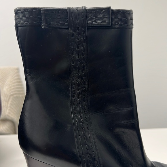 Hugo Boss Booties - Picture 3 of 4
